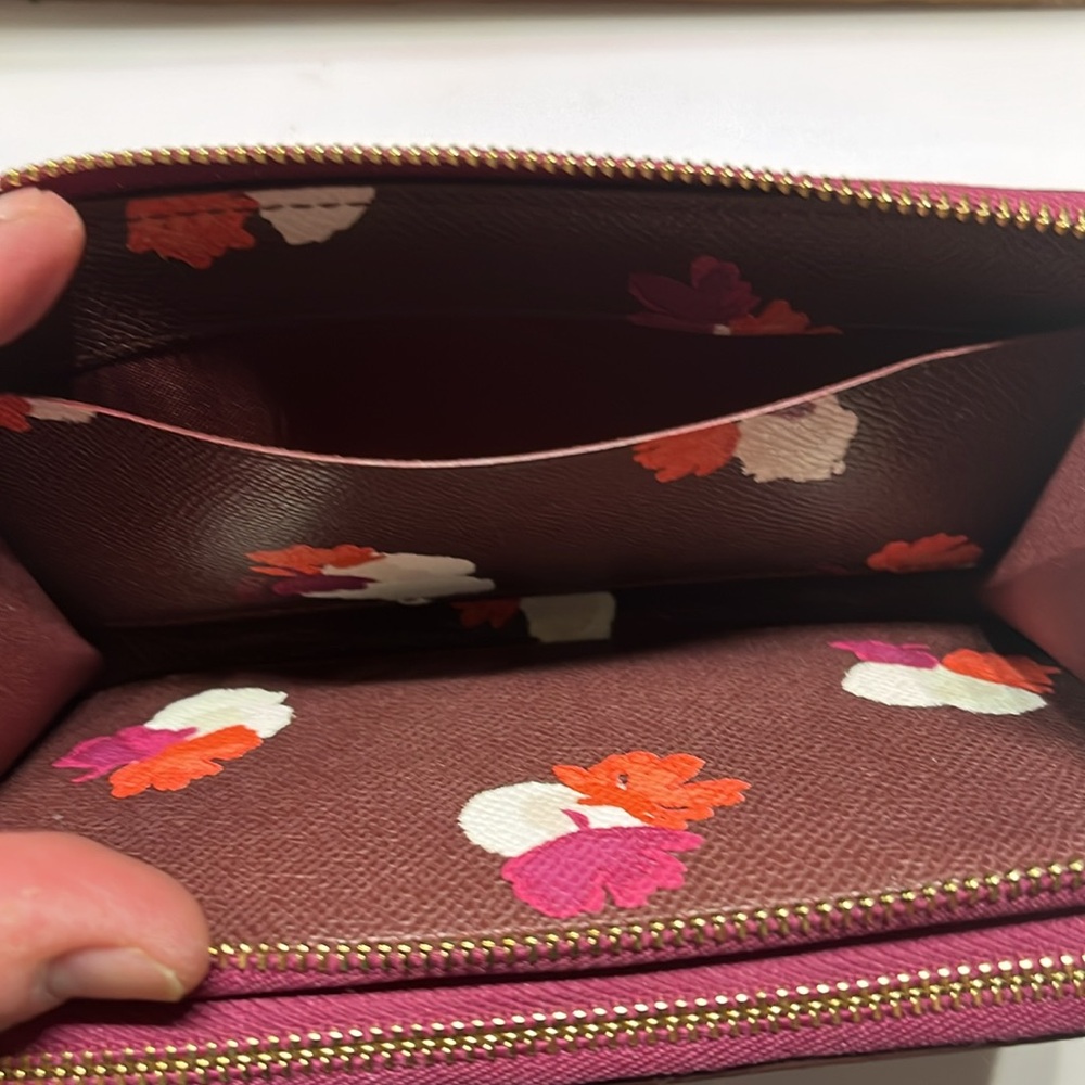 Coach Women's Wallet - Picture 6 of 8